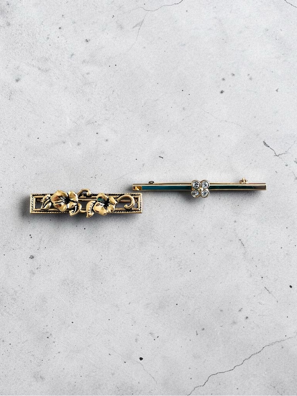 Vintage Avon Floral Gold Tone Bar Pin Brooch Set – Rhinestone Accent